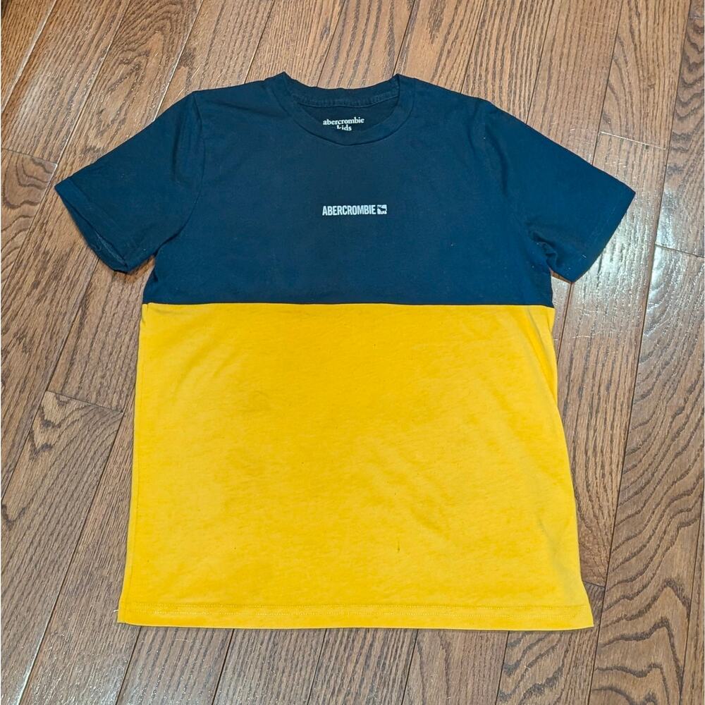 Abercrombie Kids Boys Tops, Navy & Gold Color Block Short Sleeve T-Shirt, 13/14